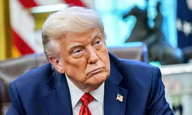 中国这次态度非常明确，不再模棱两可。据英国媒体报道，中方已经清晰表态：如果美国签