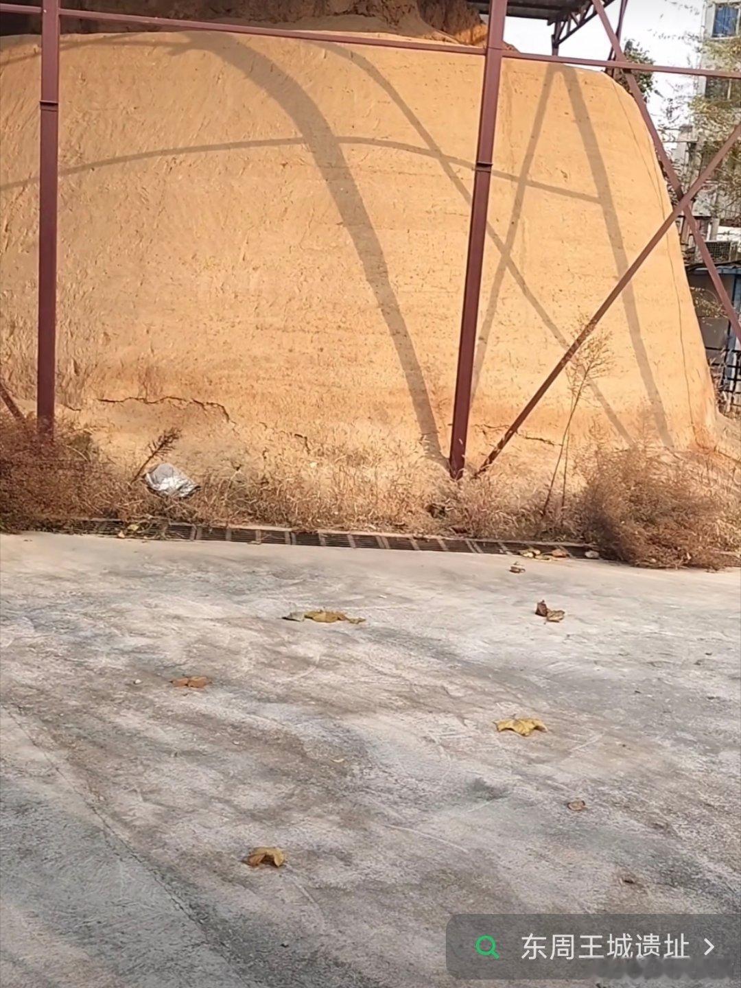 洛阳身边事洛阳闹市藏着东周王城！只剩土丘却封神谁能想到，在洛阳市中心的喧嚣角落