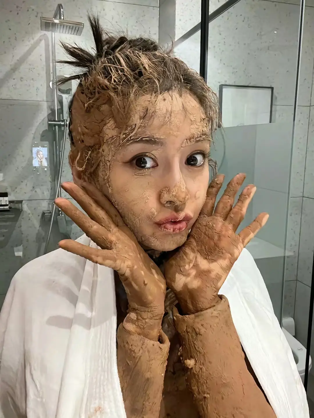 终于知道，黄晓明为什么会离婚了。