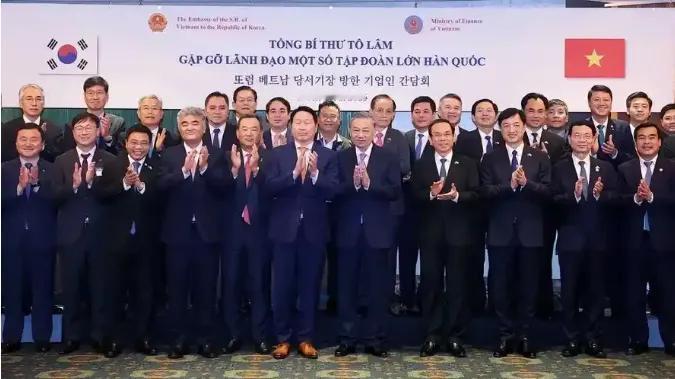 越南高铁这局，把中日欧全给耍了。6月10日项目敲定，中标的不是报价低的中国，也不