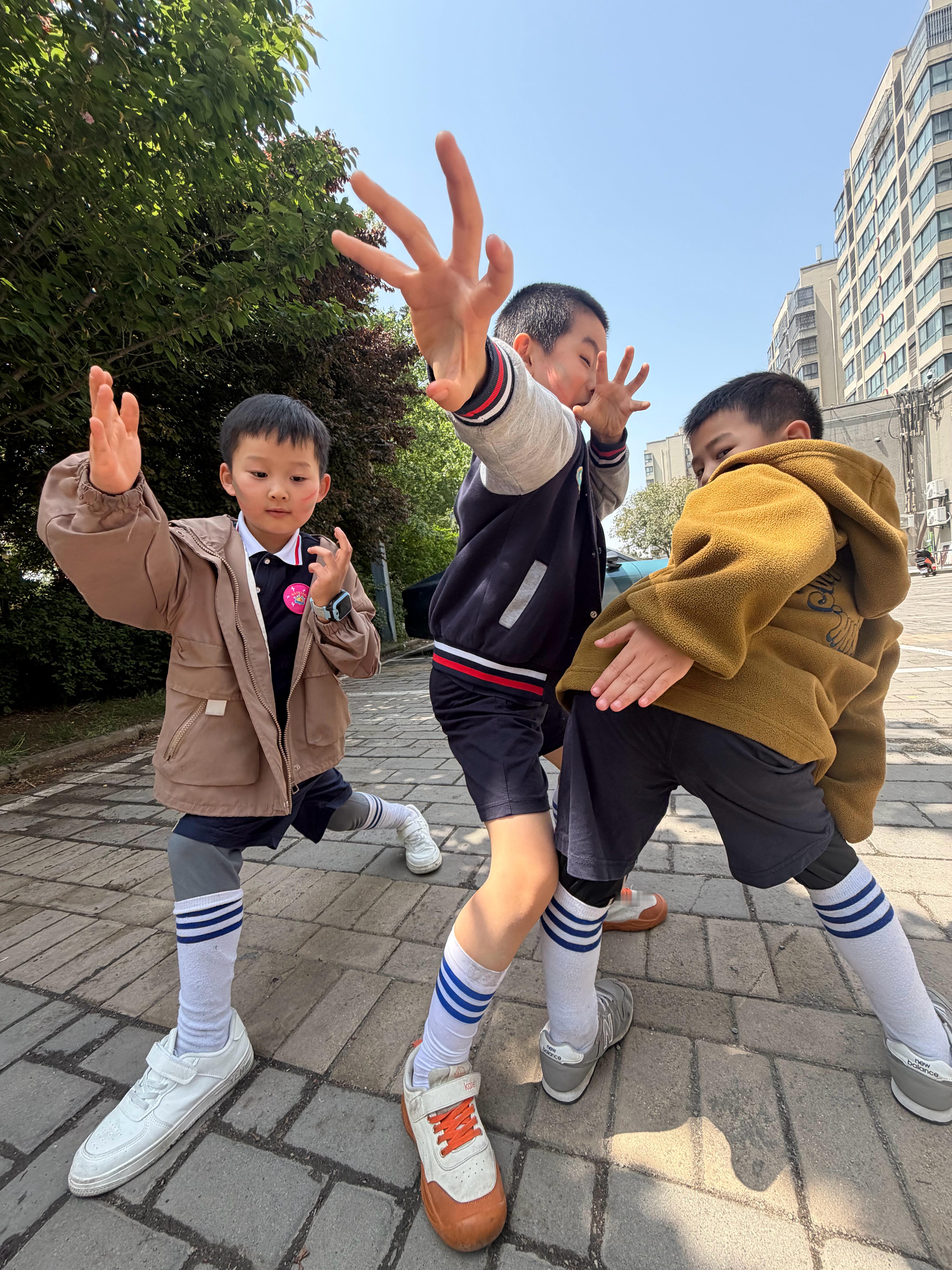 hhhh今日份GPTimage惊喜来自漫画板，跟小朋友一起玩，脑洞大开