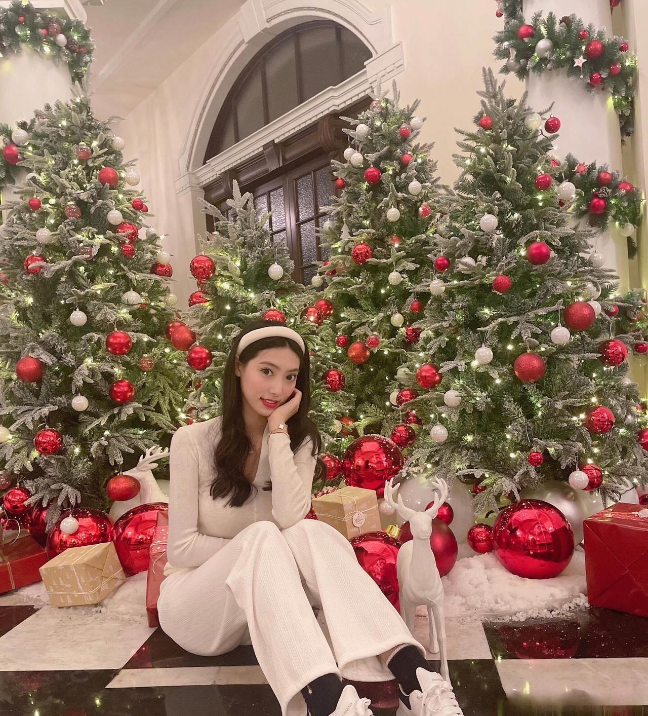 ☆.🎄.:*🛷°☆🍎°.🦌.:*圣诞快乐上热门圣诞节御姐美女