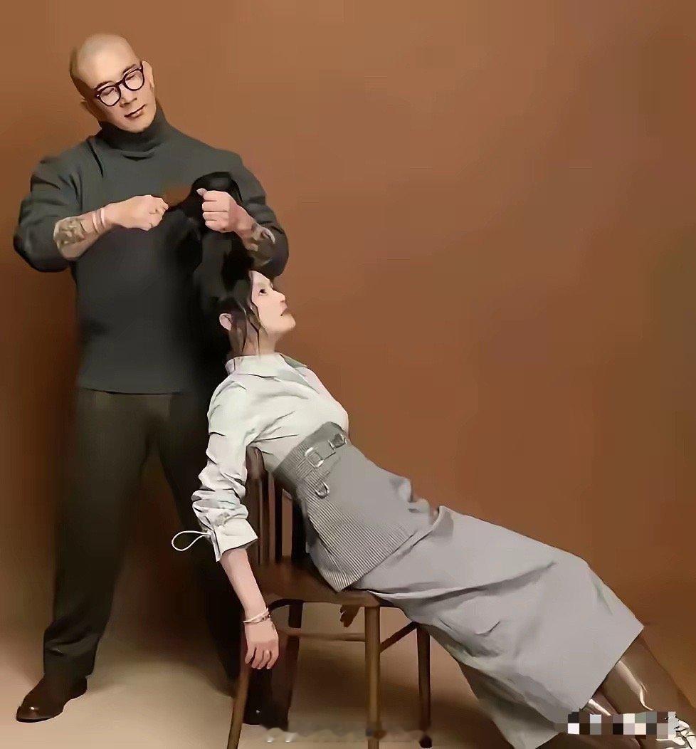 可能我不懂艺术，这张照片我看了感觉很不舒服，感觉怪瘆人的……​​​