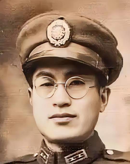 1951年，国军中将李延年出狱，重新获得了宝贵的自由，可出狱后，他后悔了。因