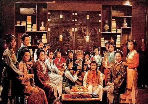 《红楼梦》里为何没有胖人？说起《红楼梦》里的女子，那可谓是形形色色，各有