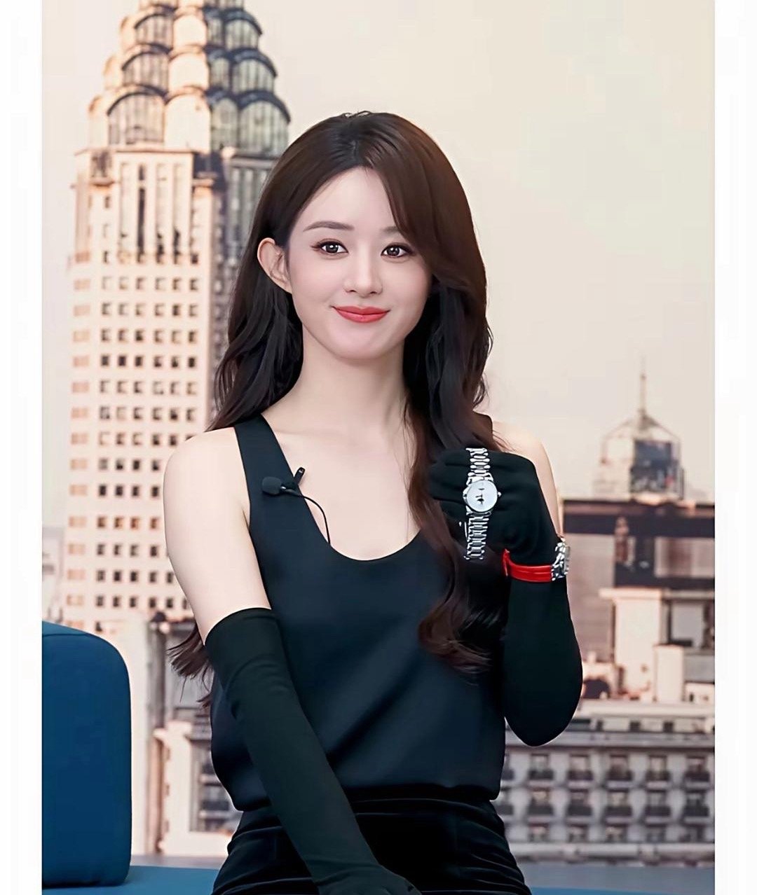 怪不得网友都说了女明星千万不要轻易整容，也不要过度医美，不信看看赵丽颖就知道了！