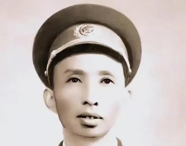 1955年定军衔那年，李迎希气得摔了杯子，他打了一辈子仗，济南战役立下大功，粟裕