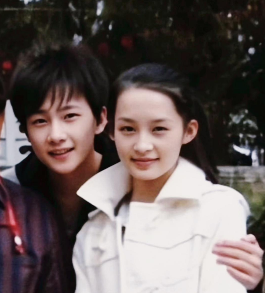 刘大锤说杨洋一直在谈恋爱，一段一段的谈。无形中给杨洋提升了好感。这样看来