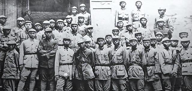 1950年，国军中将周磐在昆明被俘，并判处死刑，就在快要被枪毙时，他忽然想到，自