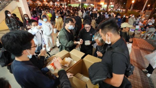 我原以为李嘉诚捐款8000万已经是最大数额的捐款了，没想到除了霍英东，刘德华。还