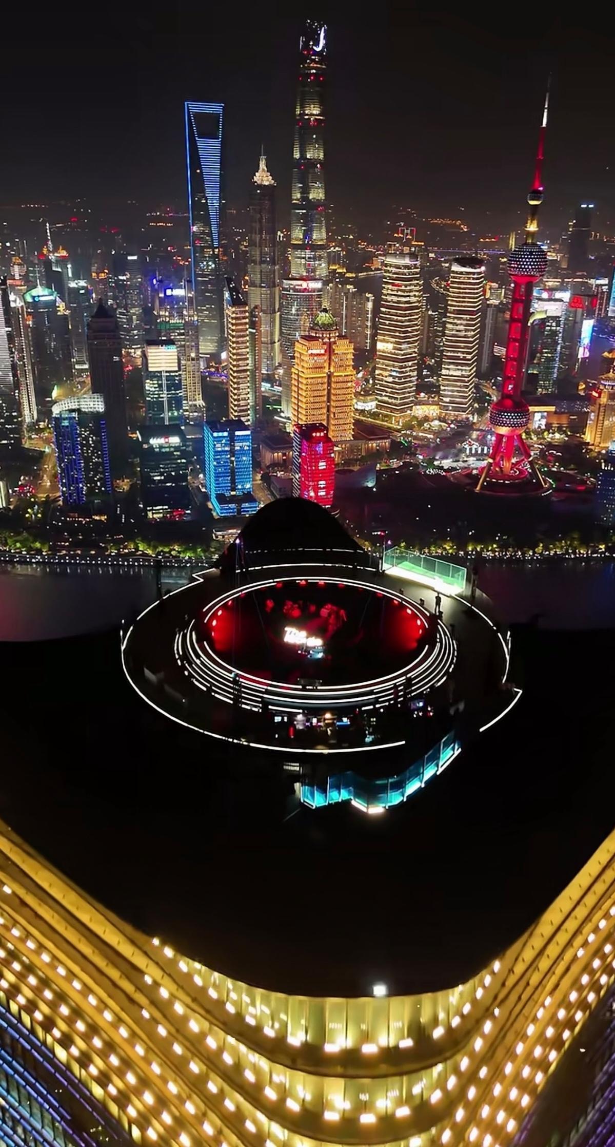 如何区别上海人和本地人？上海人听不懂上海本地话，本地人能听懂上海话，