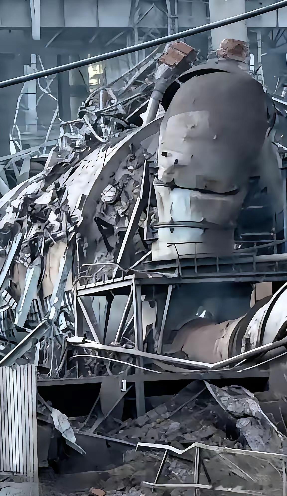 现在有些领导的脑回路，我是真看不懂。包钢夜班5个兄弟，一晚上整整12小时，硬