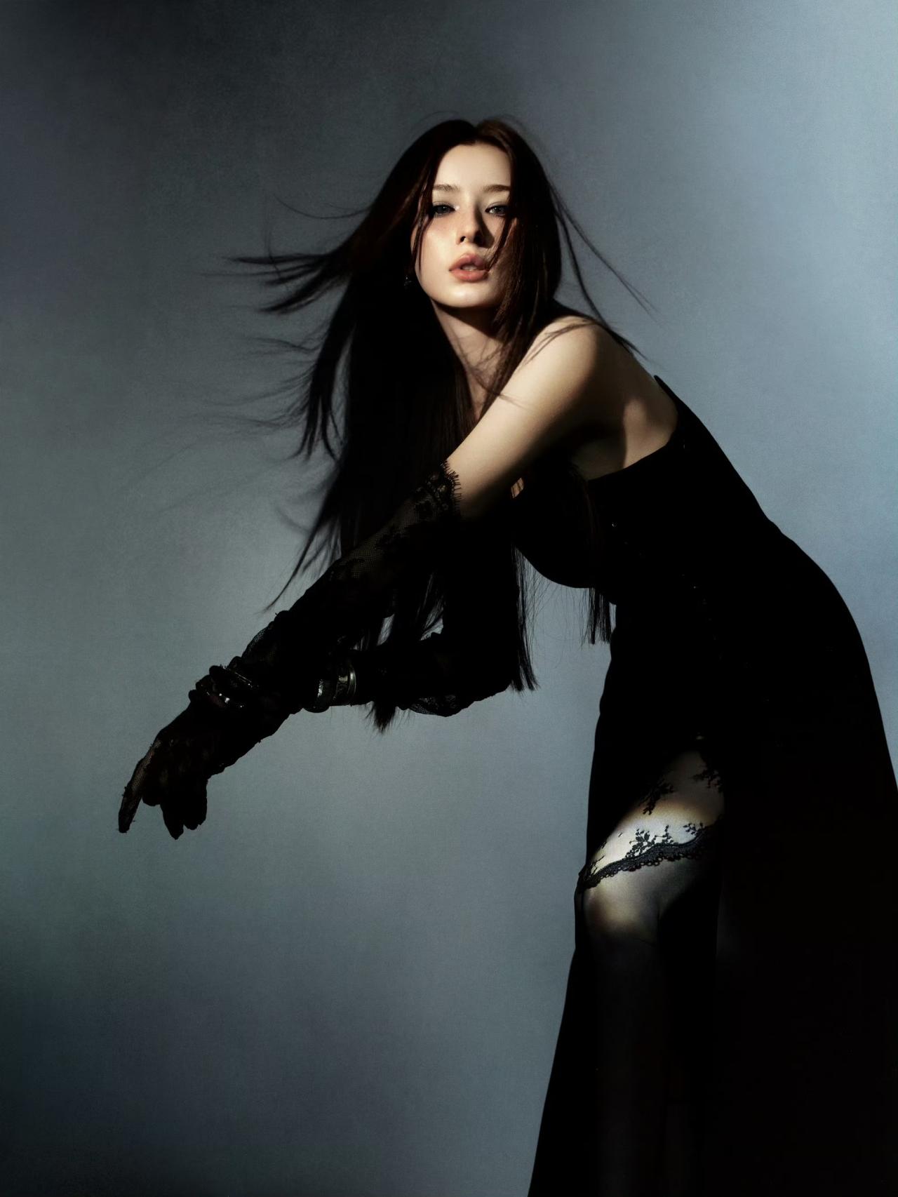 暗黑风女郎，黑纱长裙，神秘而优雅哈妮克孜！！！