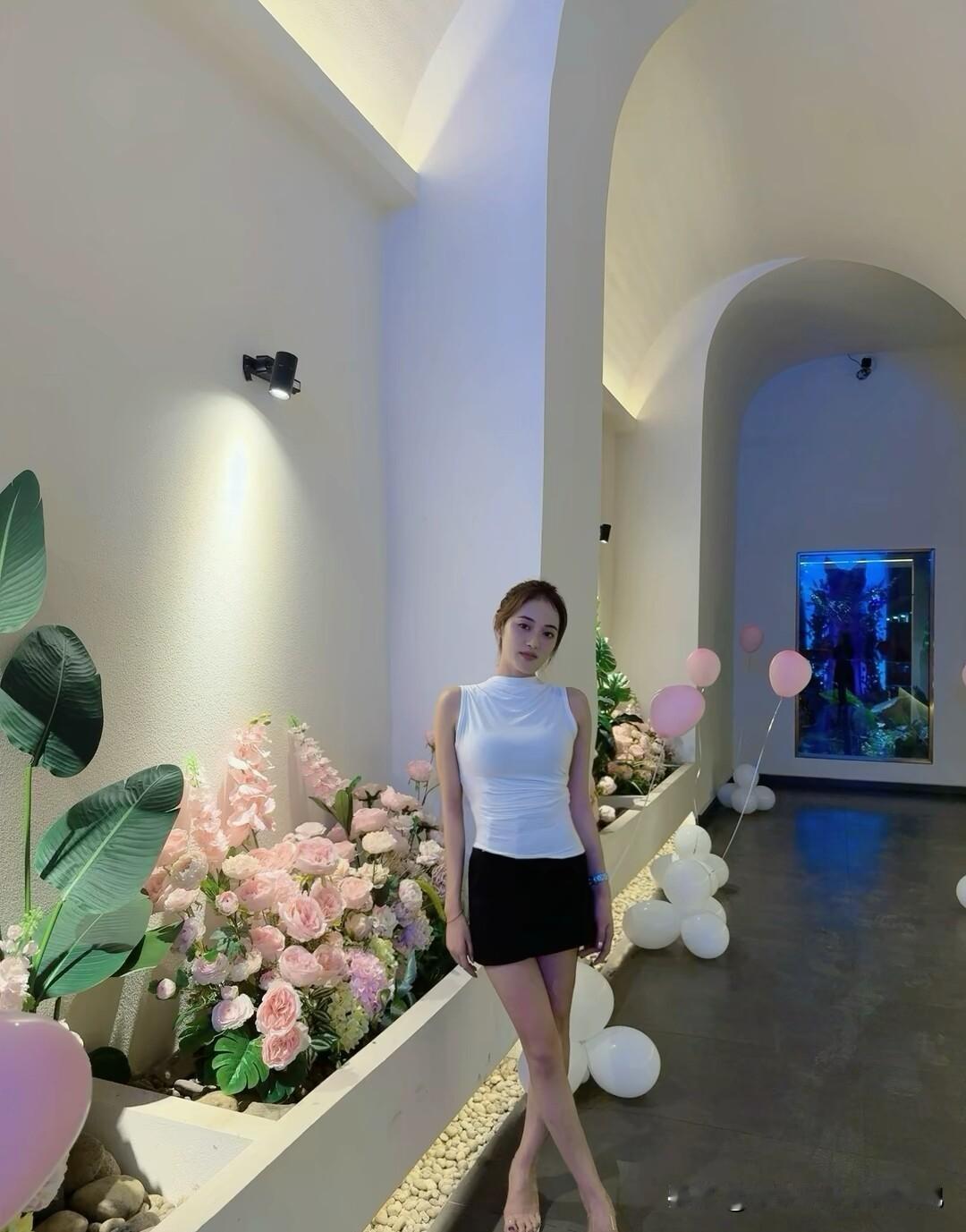 房价下跌趋势下你会选择买房吗不会，房地产的时代已经过去了