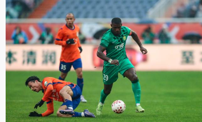 当所有人还在嘲笑国安