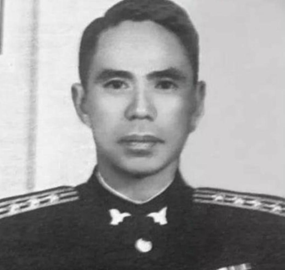 他是“恶贯满盈”的特务，41岁逃到台湾，84岁回乡赞扬共产党。1992年