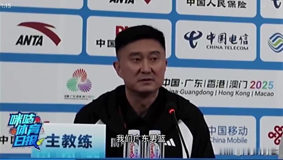 这波杨鸣输了！广东大胜山东赛后，杜锋回应杨鸣的广东实力独一档论，杜锋：杨鸣连续