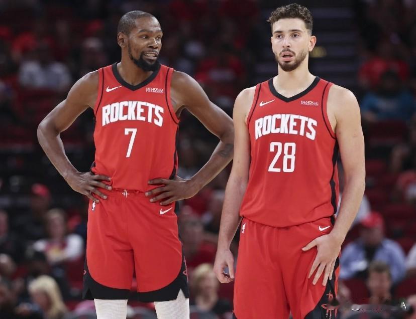 有一说一，本赛季申京的几大问题：1、进攻端不是先在内线深处要球，而是在三分线