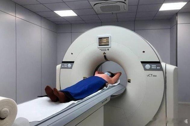 凤凰新闻【国内将逐渐停止“CT检查”？做完人就废了？医生来告诉您真相】“CT检查