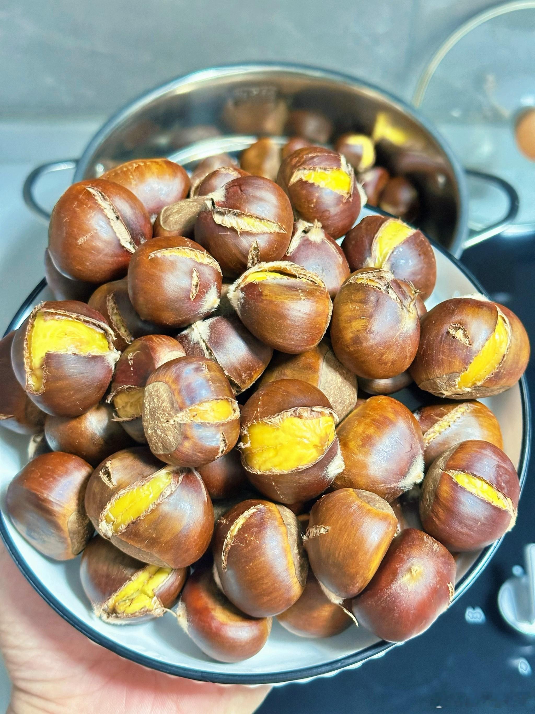 腰腿不好的，请吃生板栗！生的生的生的~~板栗，都是熟吃的，比如炒、炖、煮，皆美