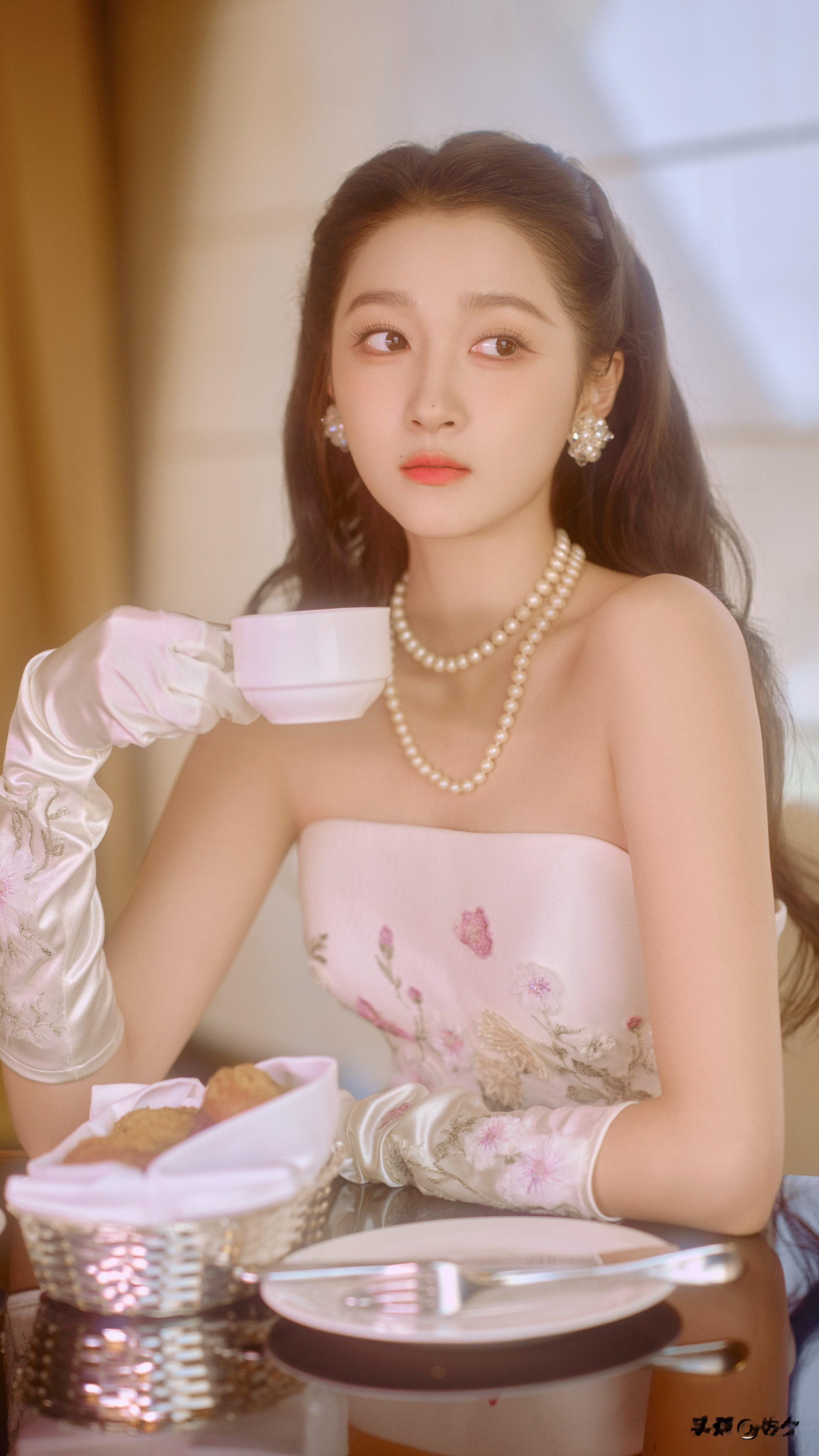 关晓彤好美呀