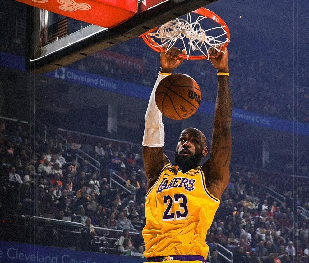 跌出前6，湖人100-112尼克斯，谈三件事。1、湖人8连客第7场不敌尼克斯，