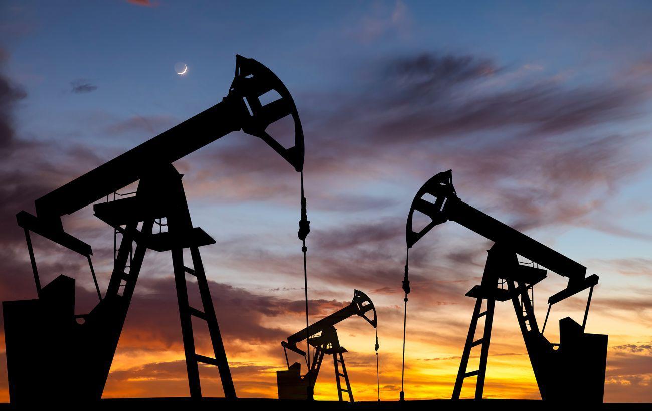 俄罗斯的石油滞留在海洋中：彭博社计算了漂浮在油轮上的原油数量全球油轮上积累了创纪