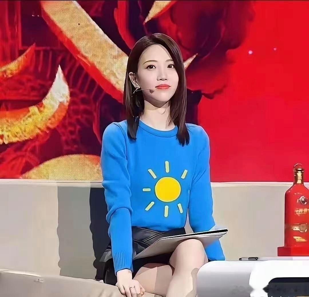 头一次看见穿凉鞋还穿袜子的