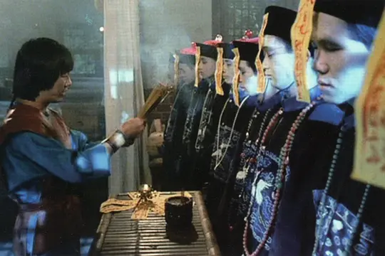 还是林正英的《僵尸先生》好看，每部看着都好有感觉，看了好多次还是很好看。里