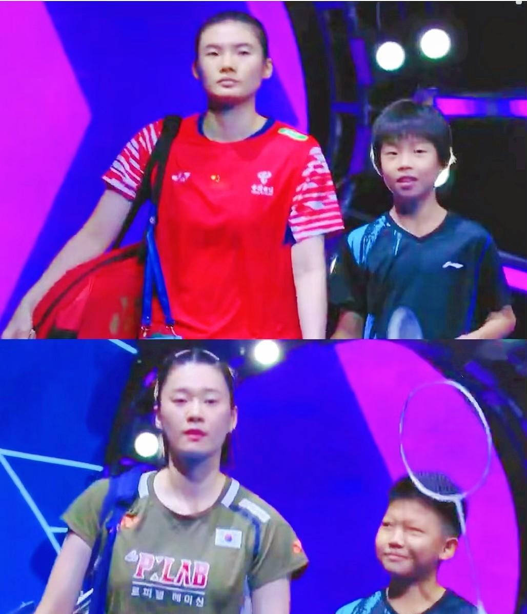 黑马止步，韩悦逆转晋级，与安洗莹争女单冠军。中国羽毛球大师赛深