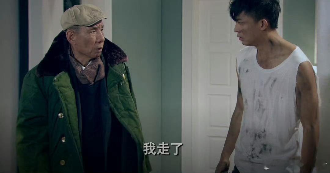 李佳航悼念魏宗万《爱情公寓》里的洪七公和张伟，印象深刻，魏宗万老师一路走好。