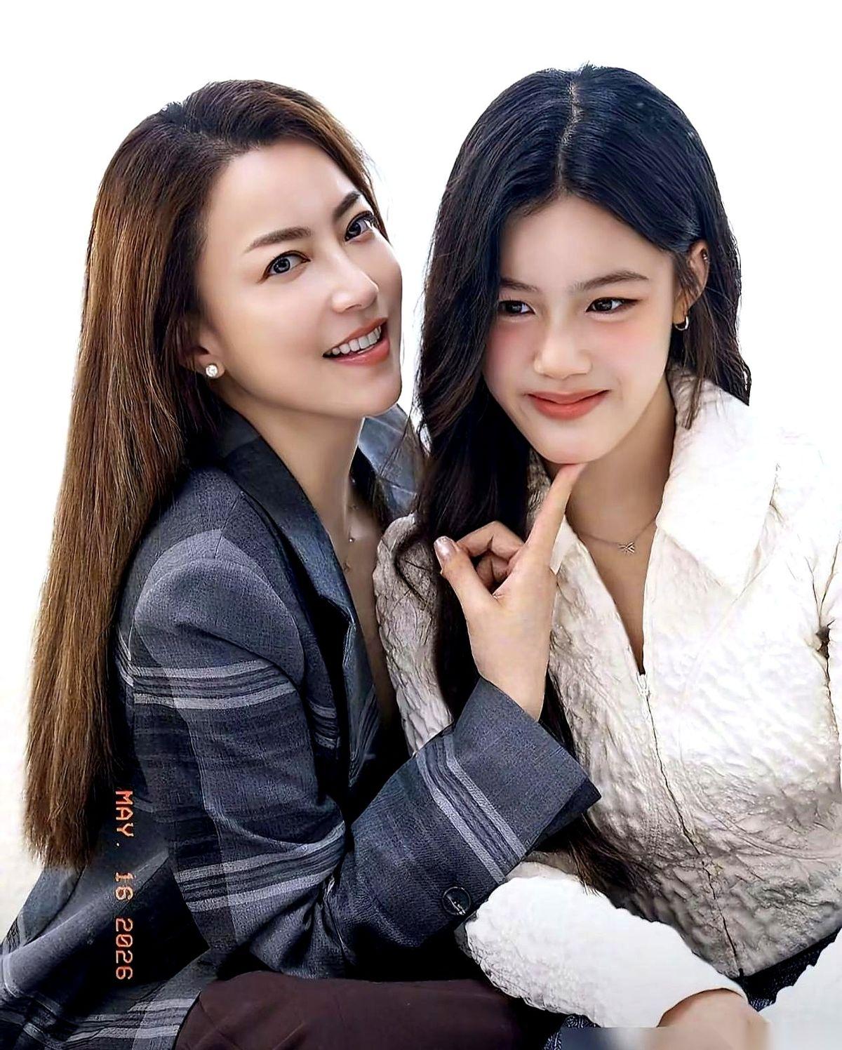 2011年，霍汶希发现自己怀孕了，没结婚。电话第一个打给了谢霆锋，而不是孩子那
