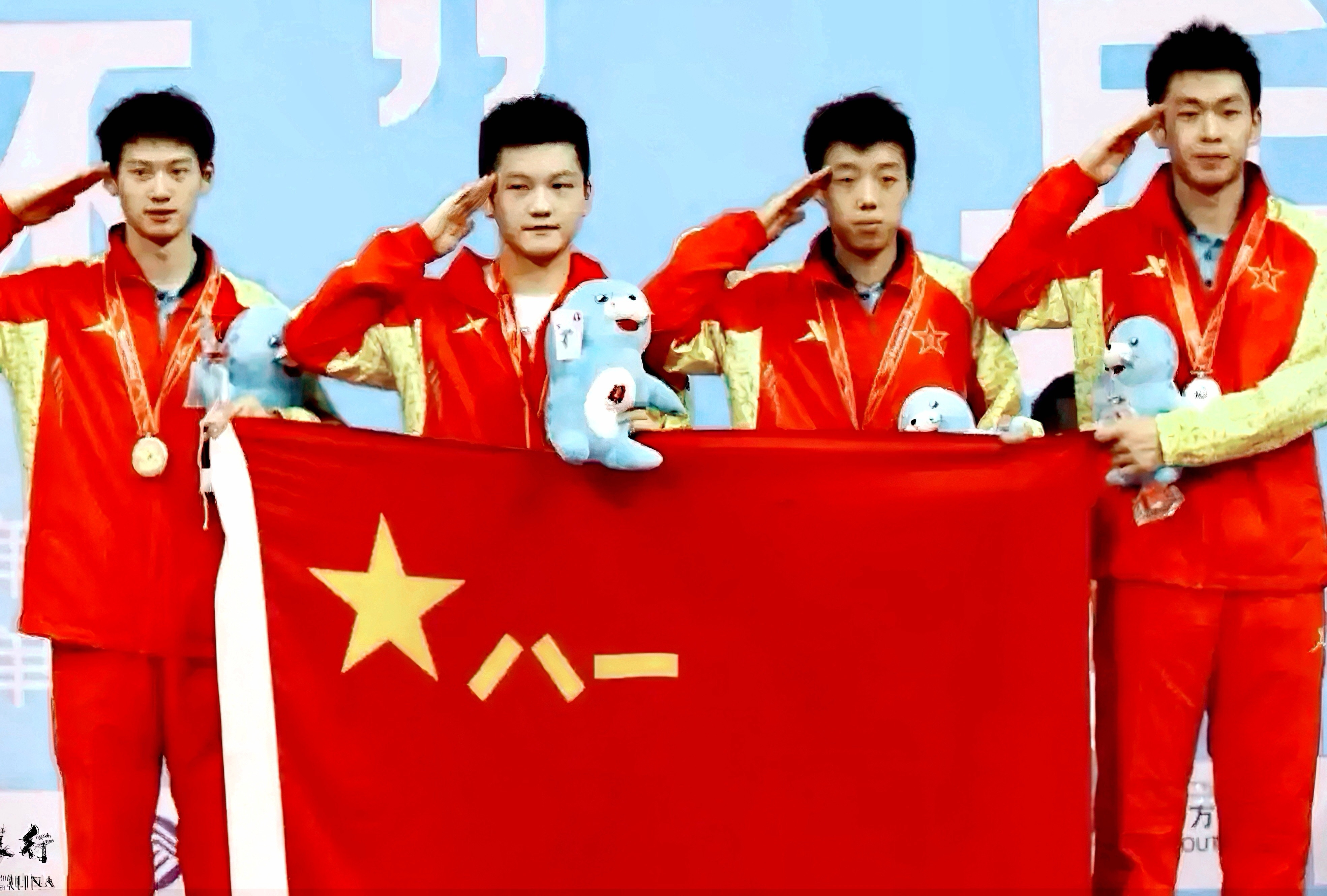 前国手尹航的清醒风骨：宁肯躬身“拎包”也绝不自诩“名宿”蹭流量■聊到兴起时，他
