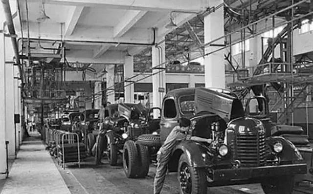 毛主席时代的工业体系有多完善？咱们今天聊聊毛主席时代的工业体系，这事儿得从头