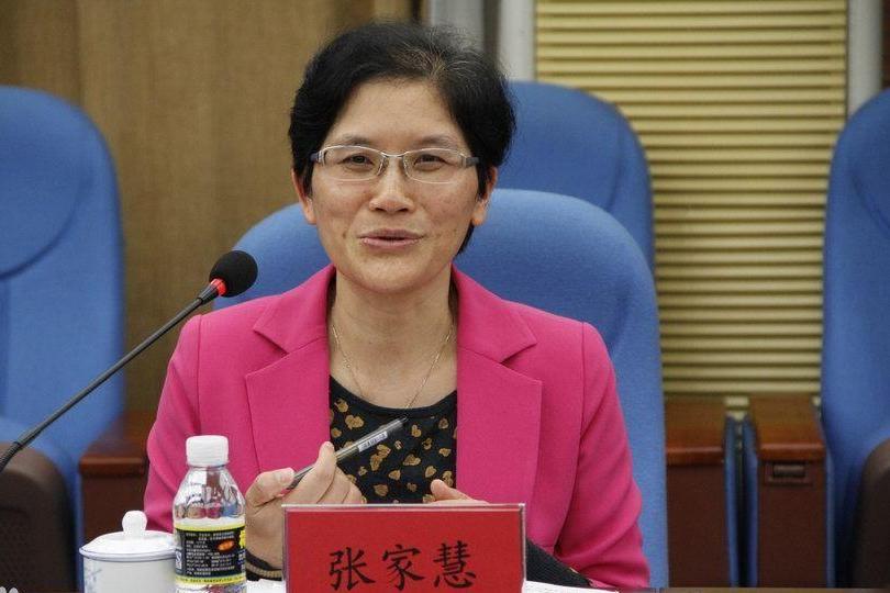 谁被称为“中国法院系统史上最富有的法官，身家至少200亿”？一个法官身价200