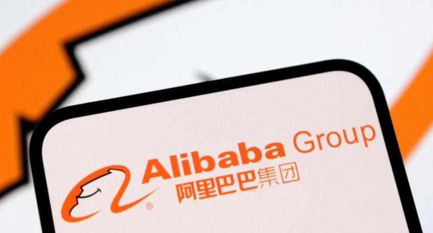 阿里大动作！将整合千问与淘宝，推AI对话式购物。据外媒报道，阿里将整合千问与