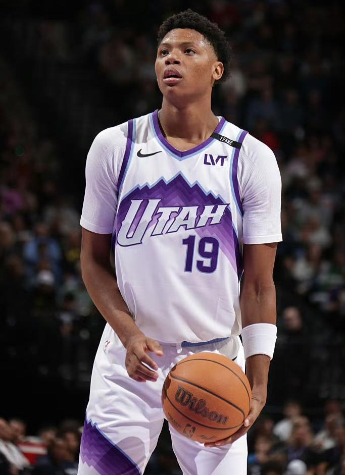 全明星新秀赛最大遗憾，贝利被爵士给耽误了爵士不敌快船，贝利16中8再次轰下20