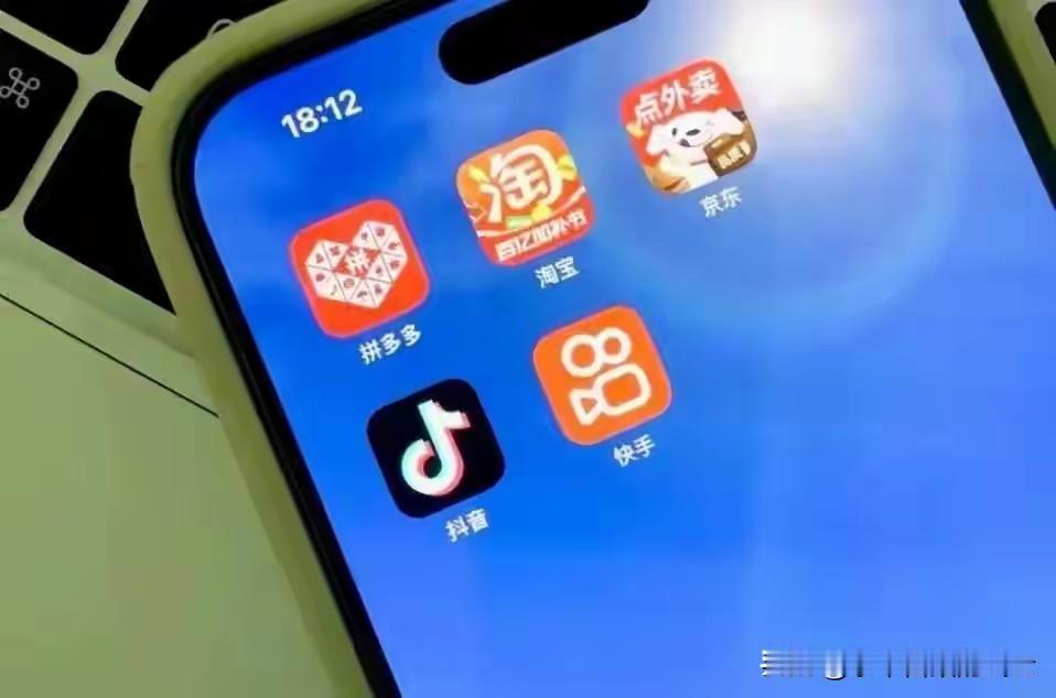 最近网上关于“山楂树下”、“王小卤”这些牌子在山东“禁售”或者“不发货”的事儿，