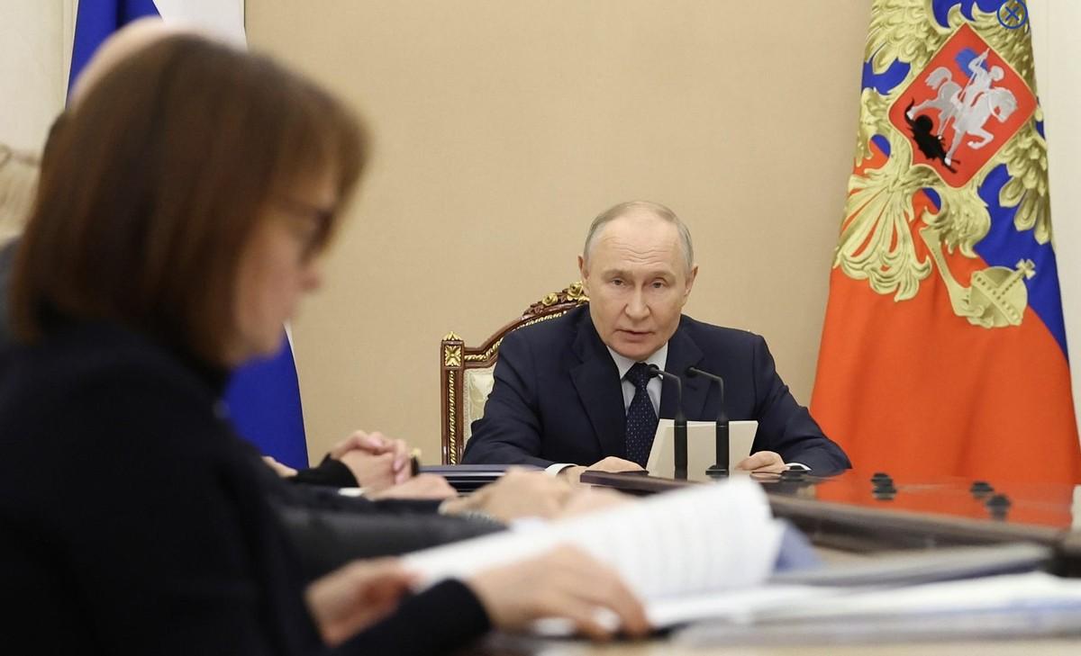 普京这次是真生气了，他直接跟手底下的官员要说法！当地时间4月15日，俄罗斯开