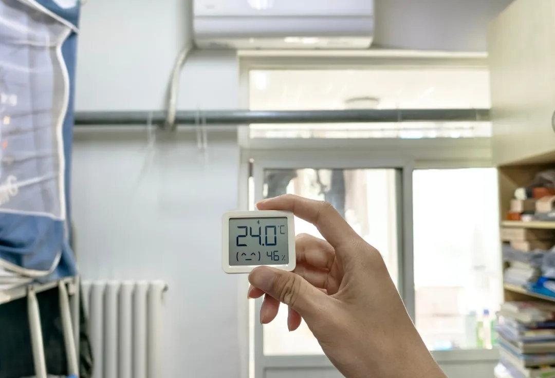 “半夜热醒找水喝，这哪是冬天？”南京信息工程大学的供暖直接让南方孩子们沸腾了。