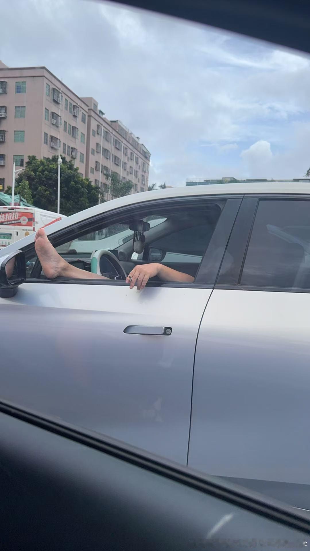 素质高点吧…
