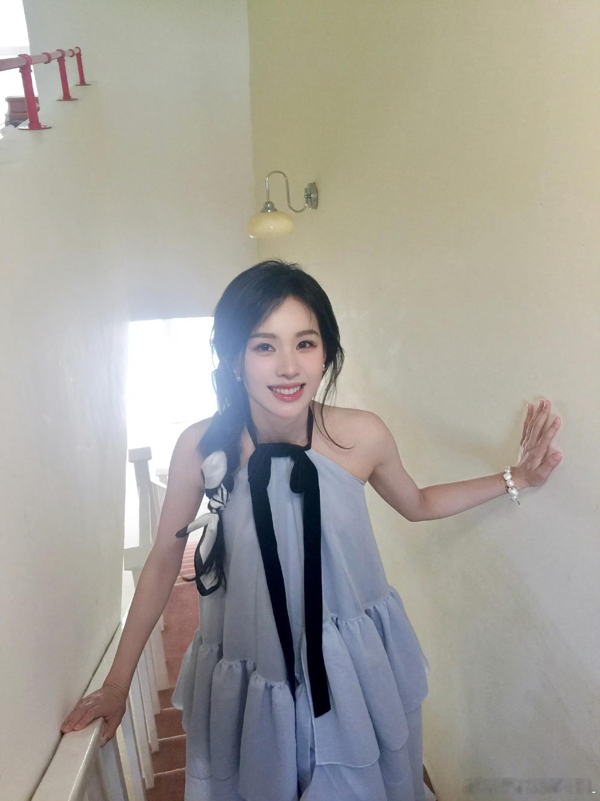 #陈都灵#有个词叫悬溺，读慢了就是喜欢你～​