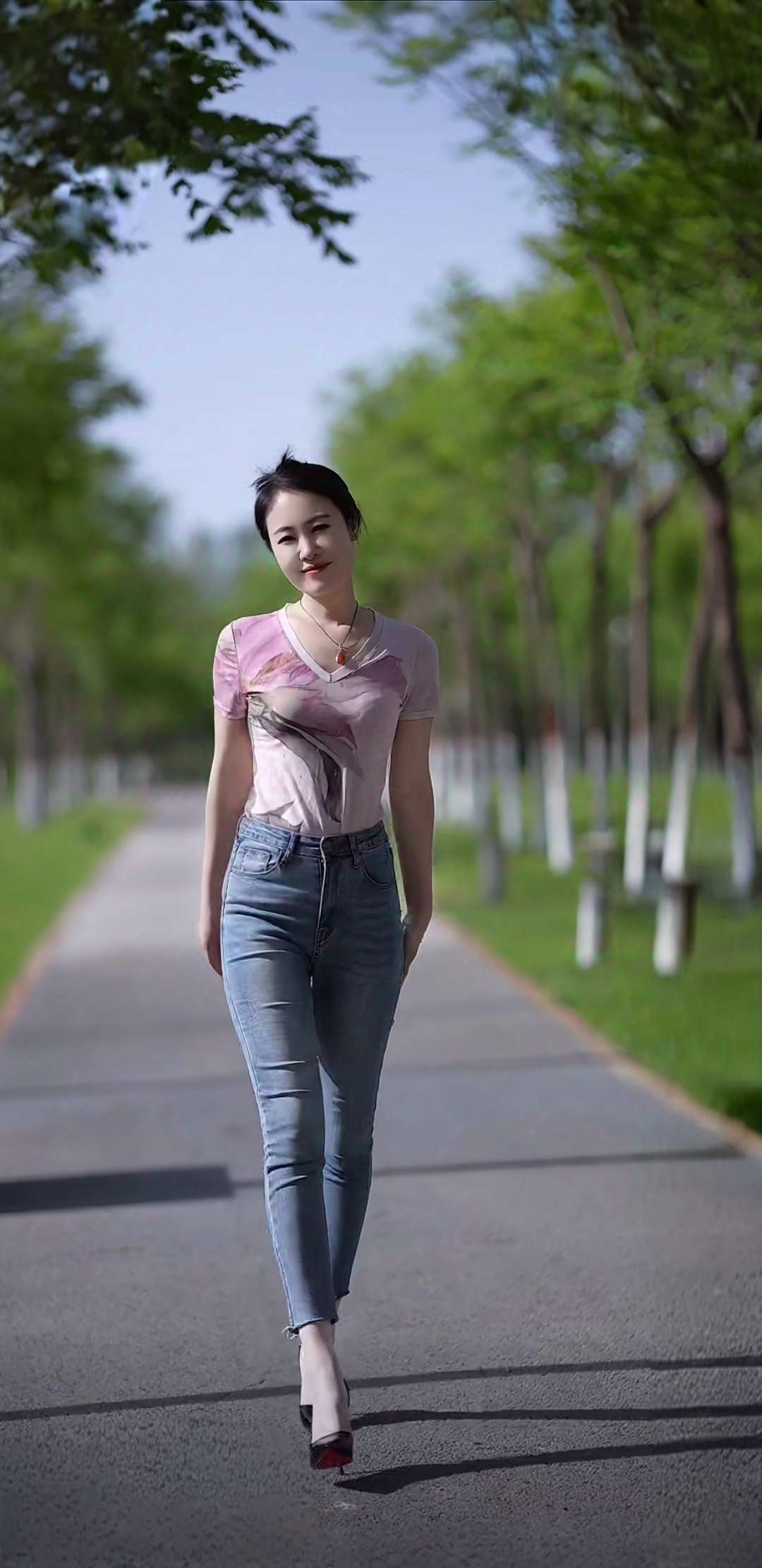 我是一名自信的80后！自信的女人最漂亮