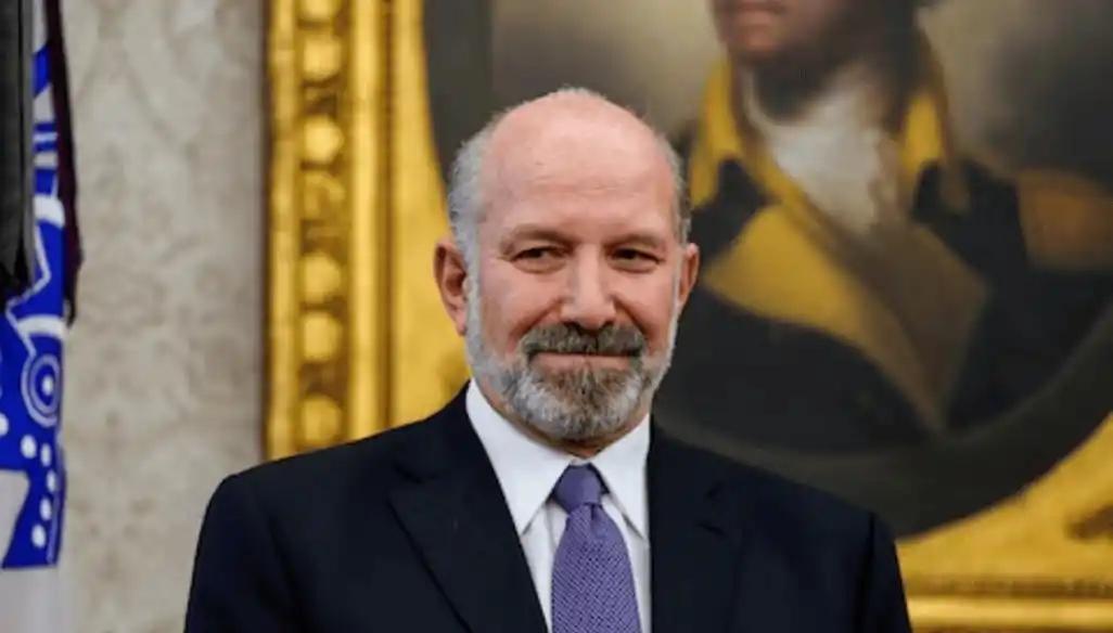 中美真的签了？美国官宣发声：中美签署了中美关税协议的一个附加小协议，中国会给美国