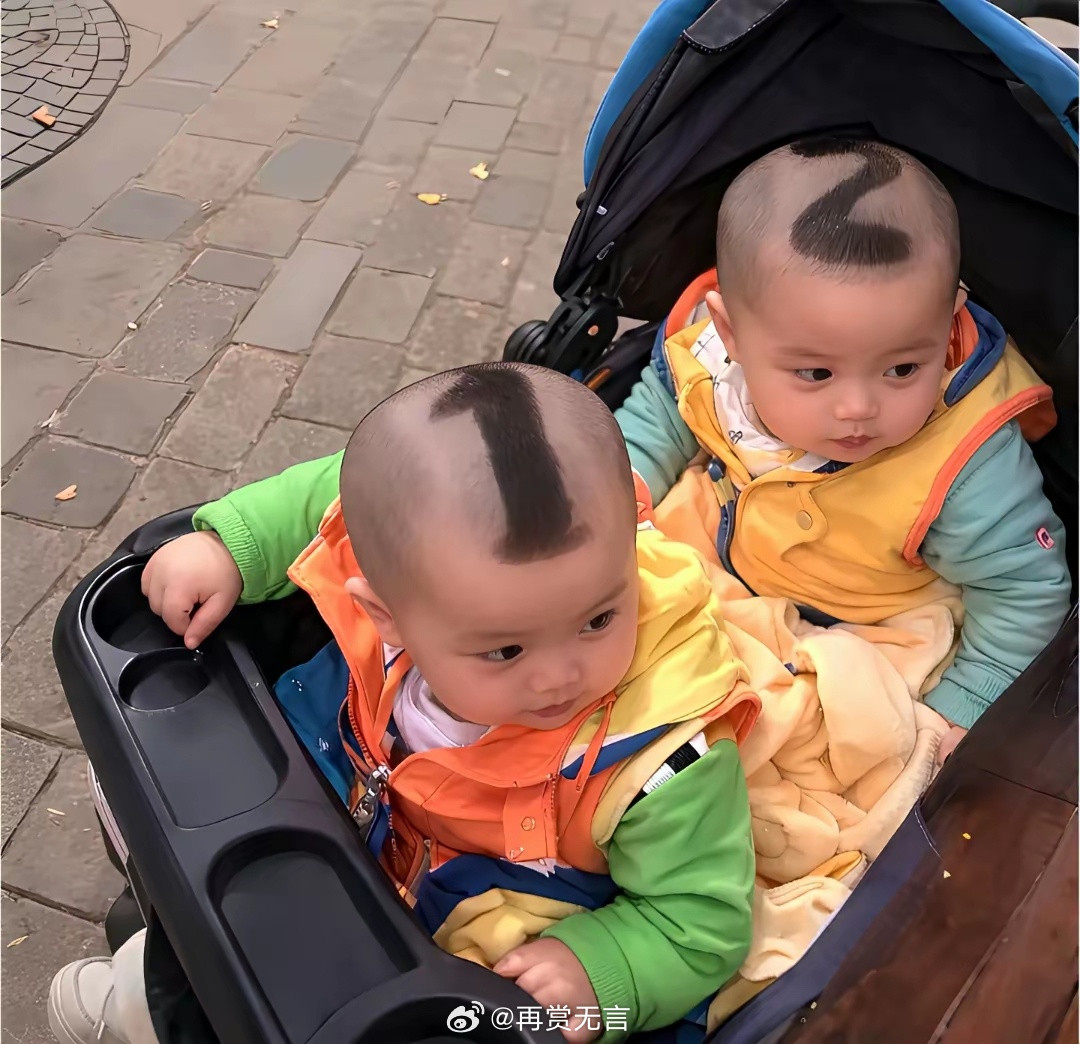 双胞胎萌娃分不清该咋办？可以试试这样的。