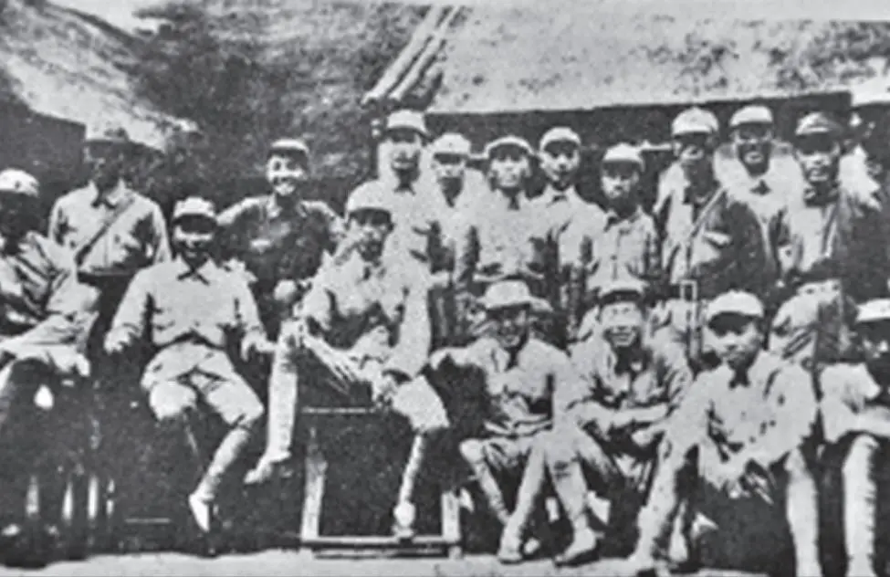 1951年<em>吴瑞林</em>汇报工作,说出在朝鲜炸石头原因,主席:你真不简单