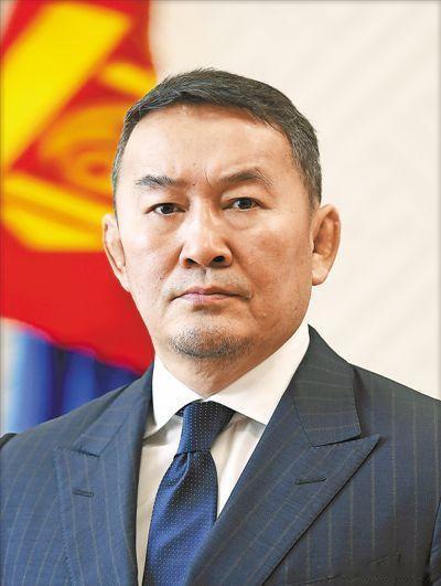 距我国边境仅80公里蒙古超级铜矿，供电运输销路全靠中国支撑，开采权拱手让力拓