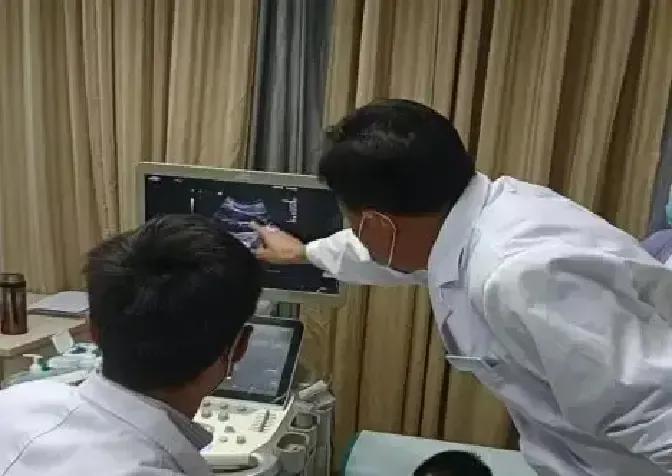 郑州15岁小宇连熬三年夜打游戏，骨龄直接飙到18岁，骨骺线一封，身高钉在1米68