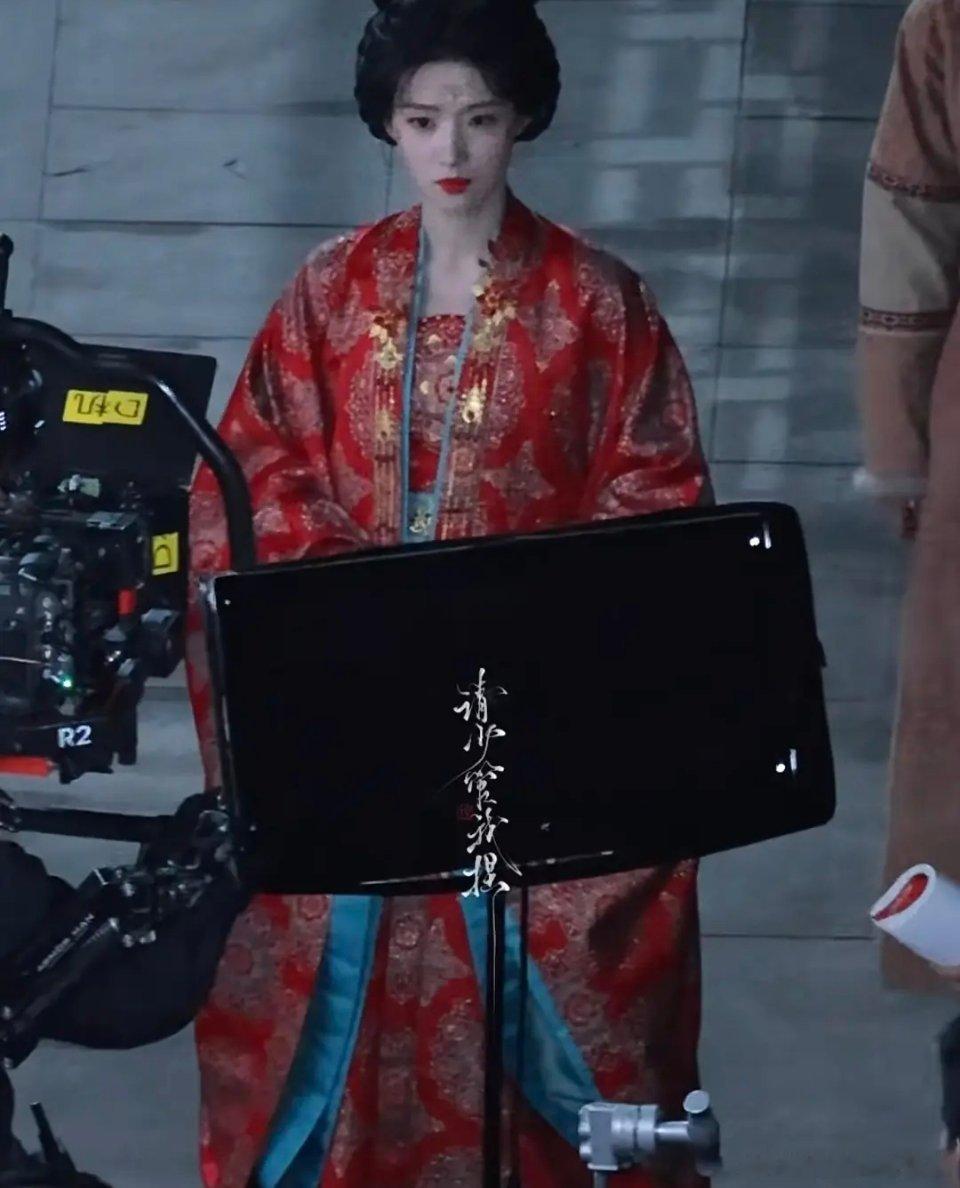 0谁娶到卢玉晓这样的新娘，做梦不得笑醒呀