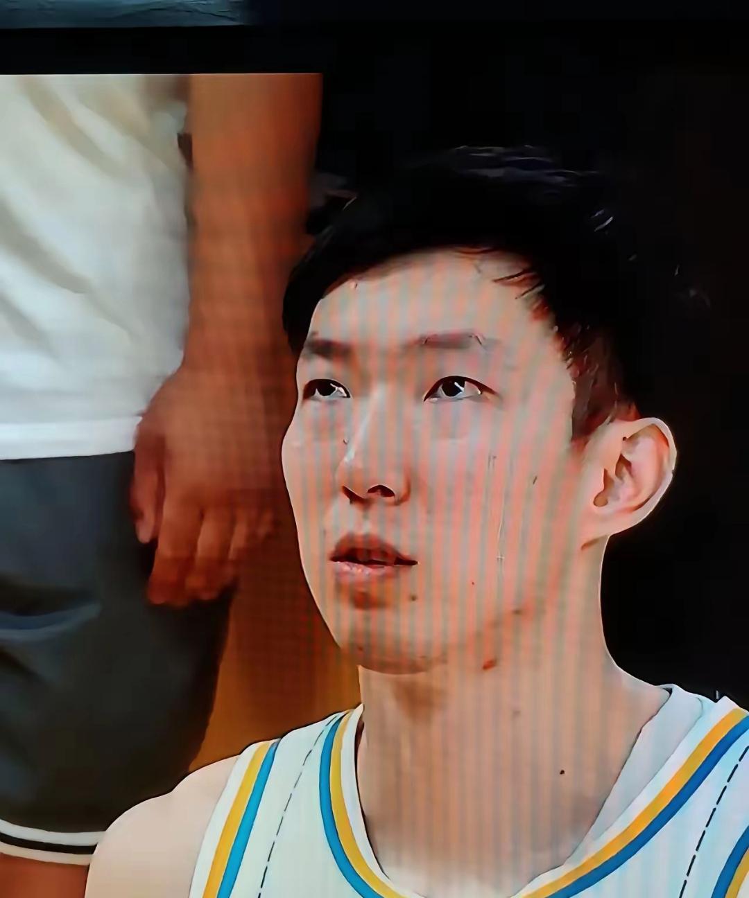 周琦这个人完全经不起细究，因为仔细一查，你就会发现，这个人过于完美了。CBA